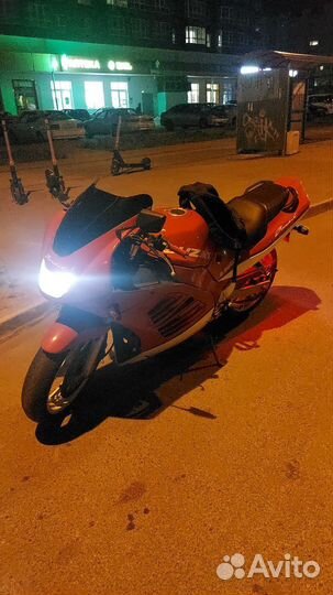 Suzuki rf 400