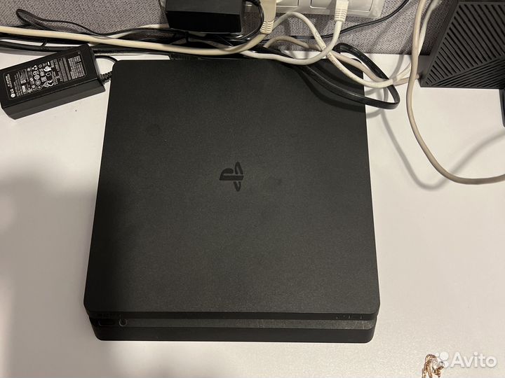 Sony PS4 slim