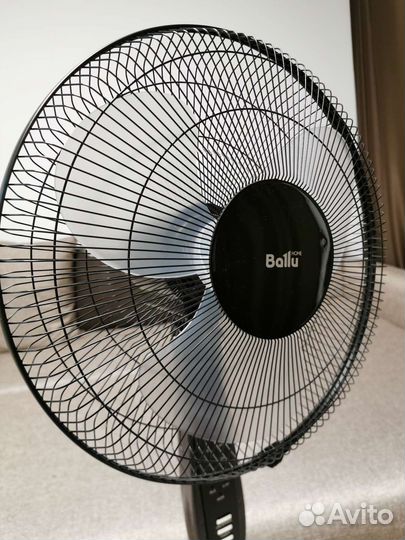Вентилятор бытовой осевой Ballu bff-871r чёрный