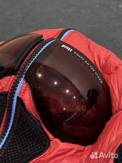 Riders on the storm (AI) горнолыжная жилетка