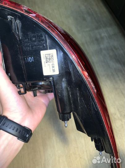 Задний правый фонарь kia rio x 2022