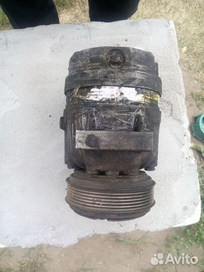 Компрессор автомобильный