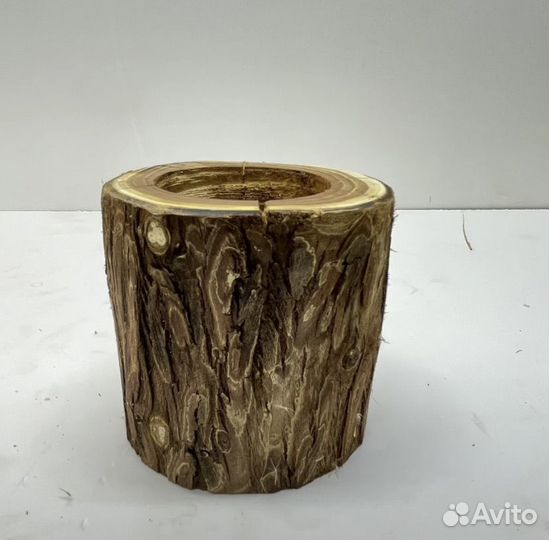 Деревянный подсвечник