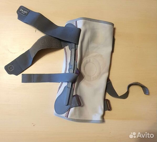 Бандаж на колено с ребрами жёсткости