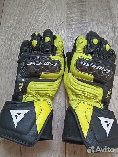 Мото перчатки Dainese