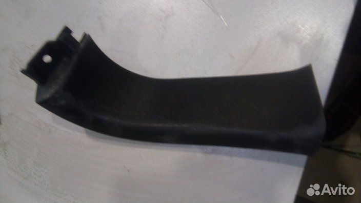 Обшивка двери багажника правая lifan X50 2015