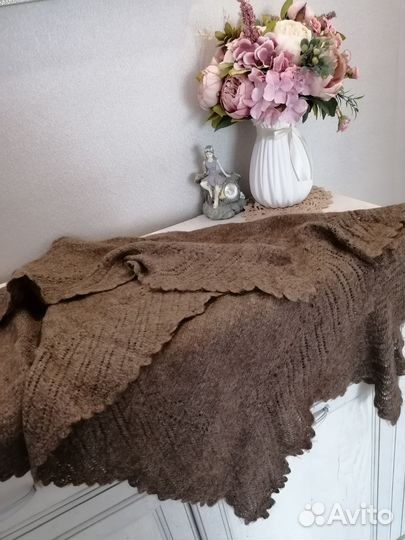 Платки, шали, паутинки