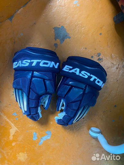 Продам комплект хоккейной формы вместе с баулом