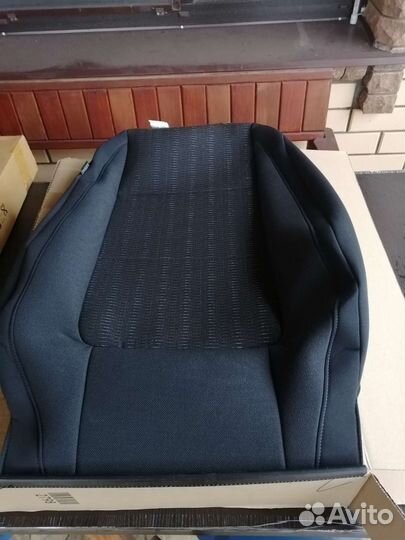 Обивка спинки сиденья VW Tiguan