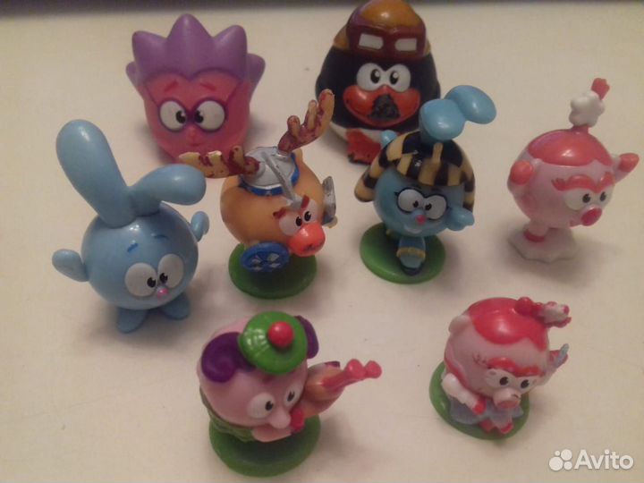 Мелкие игрушки и коллекции из киндер-сюрприз