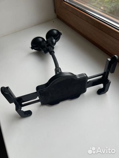 Держатель планшета La Zarr на лобовое стекло