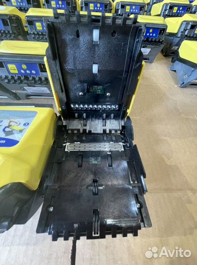 Купюроприемник advance (mei)