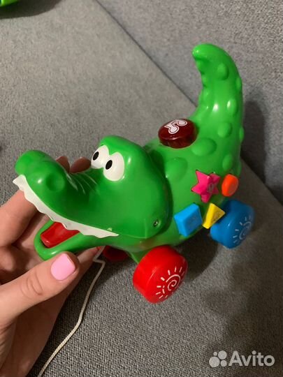 Игрушки для малыша разные