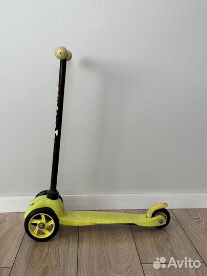 Самокат детский трехколесный бу
