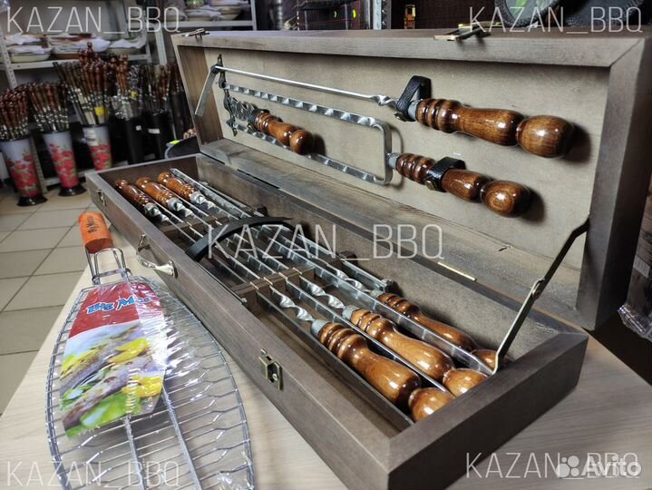 Шампуры в деревянном кейсе