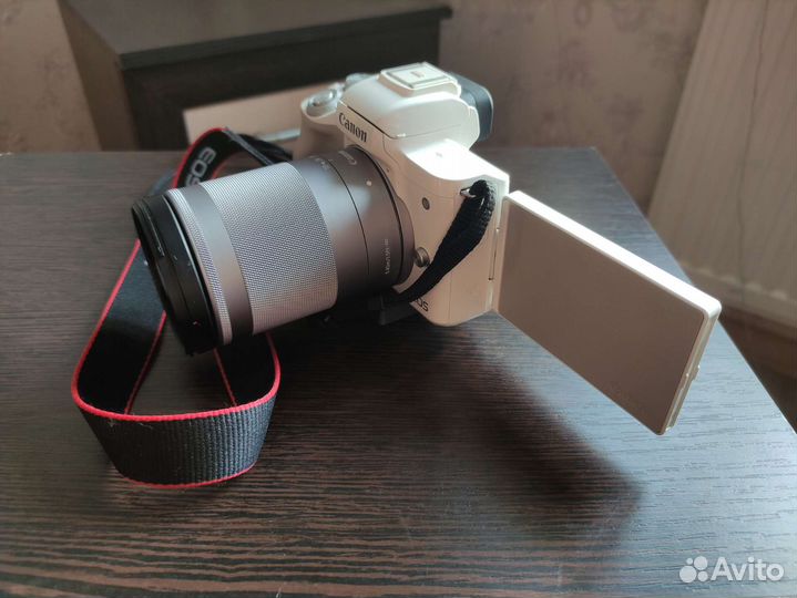 Фотоаппарат Canon EOS M50 EF-M18-150 IS STM Kit Wh