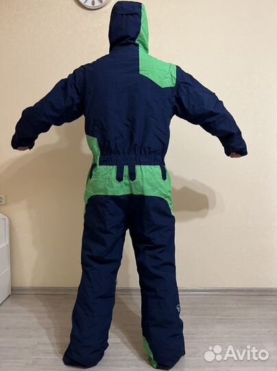 Сноубордический / горнолыжный комбинезон