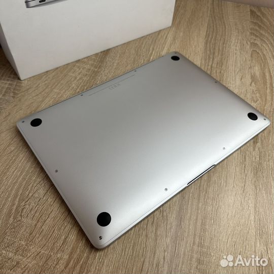 Macbook Air 13 2020 M1 8/256GB RU/A 94AKB