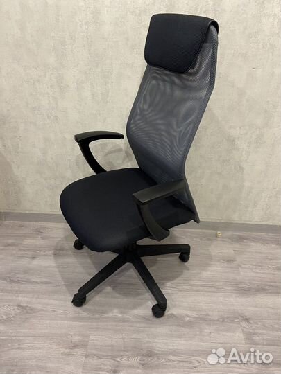 Компьютерное кресло