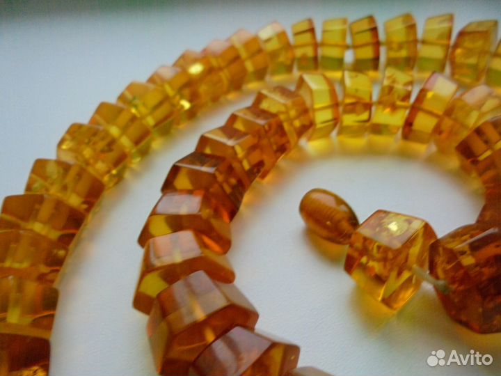 Янтарь природный коньячный с инклюзом Бусы 65 см