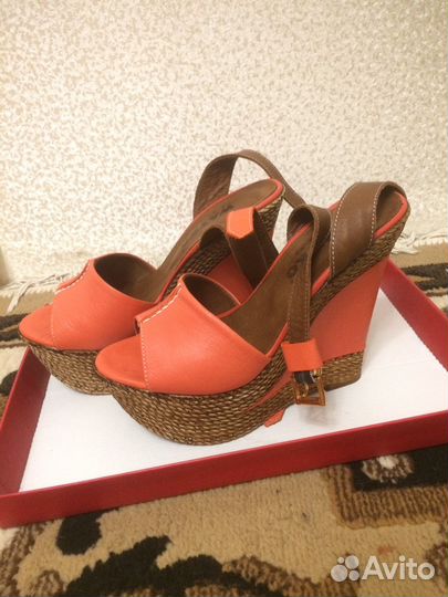 Новые Босоножки 36р