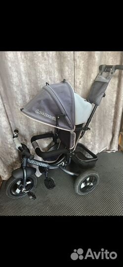 Детский велосипед с ручкой