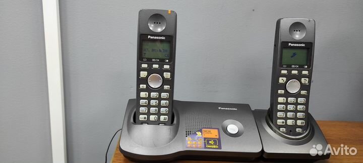 Беспроводной телефон Panasonic 2 трубки