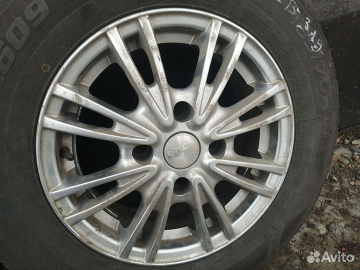 Продам комплект летней резины (22г.) на литье