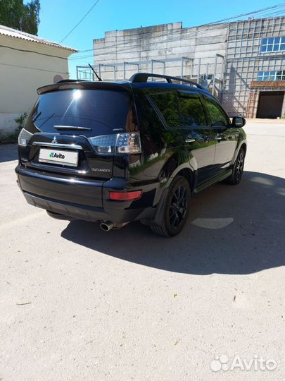 Mitsubishi Outlander, 2011