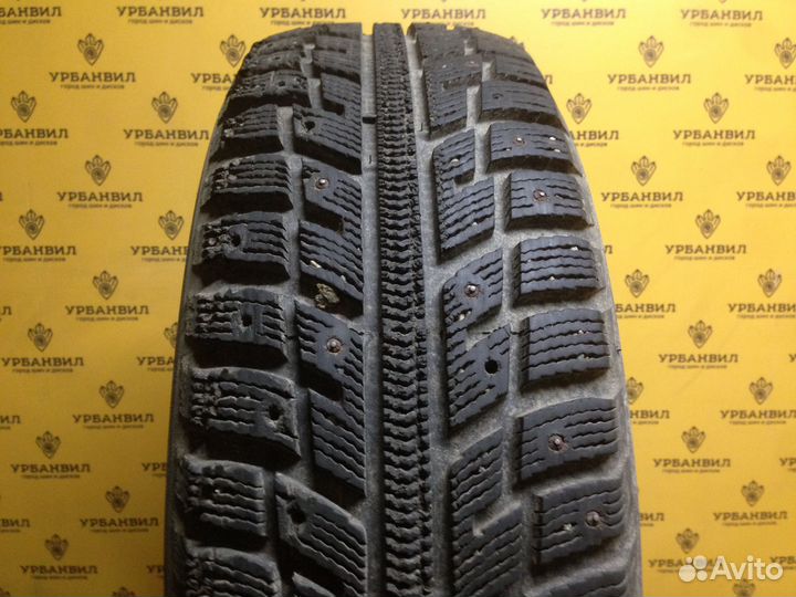 Kumho I'Zen KW22 215/65 R16