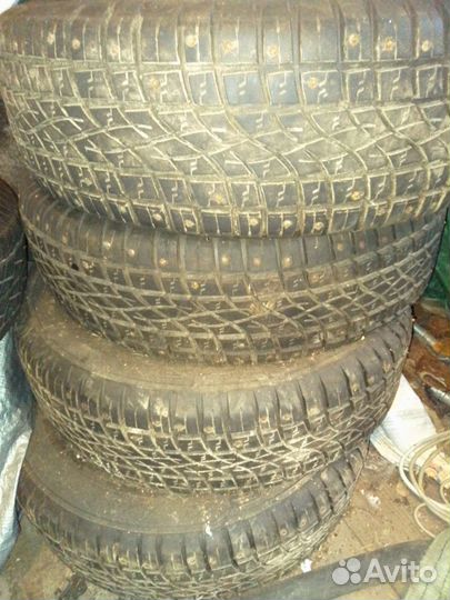 Bridgestone Desert Dueler 225/75 R16