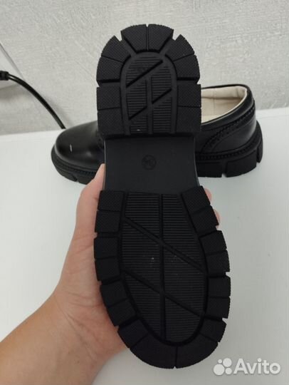 Ботинки туфли школьные для девочки 34 размер