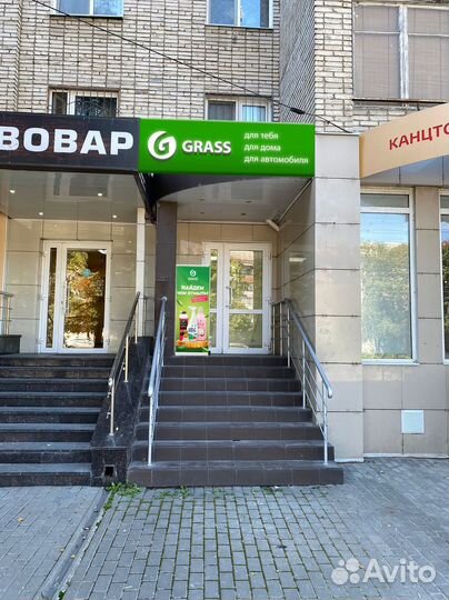 Менеджер-консультант