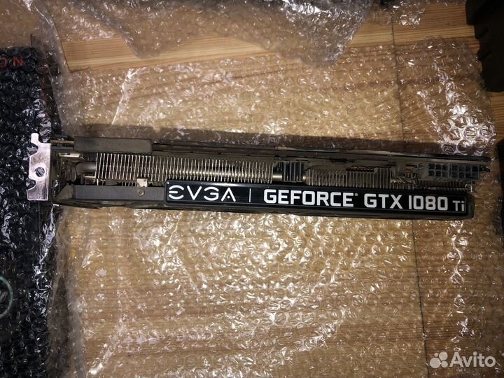 Видеокарта evga GeForce GTX 1080 Ti 11G-P4-6393-KR