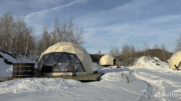 Шатер на деревянном каркасе
