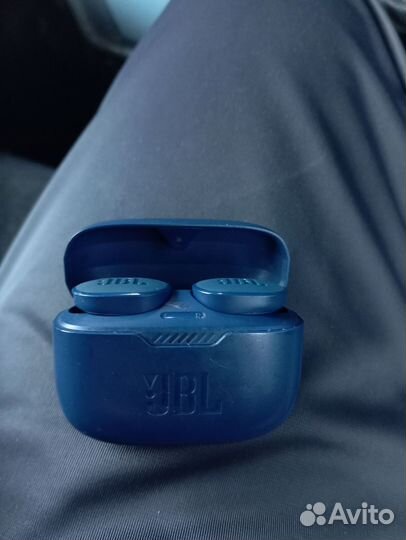 Наушникиjbl Tune 130nc