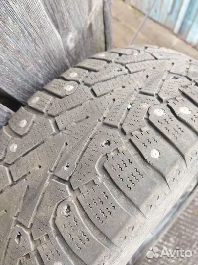 Продам зимнюю резину на штампах