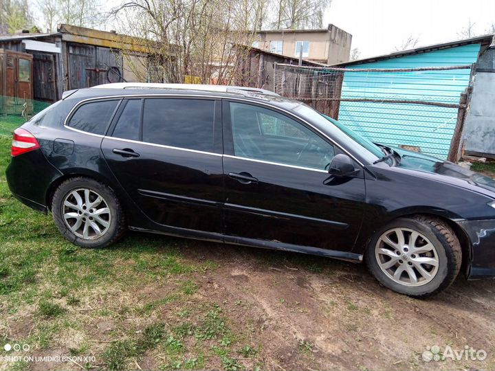 Renault Laguna 2.0 AT, 2010, 250 000 км