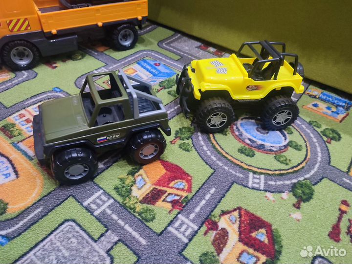 Продам игрушки в отличном состоянии