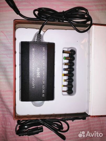 Универсальное зарядное устройство