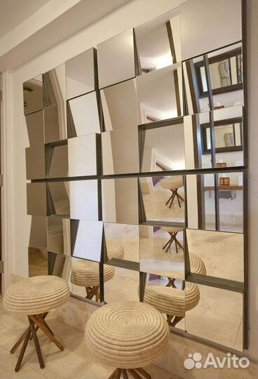 Зеркальное панно в прихожей