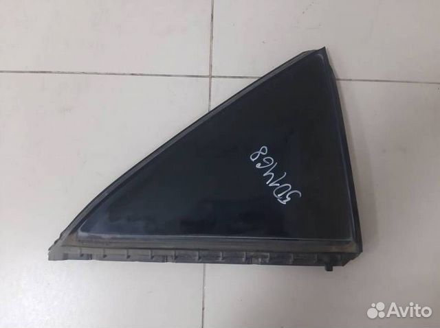 Стекло двери задней правой форточка Toyota Camry V