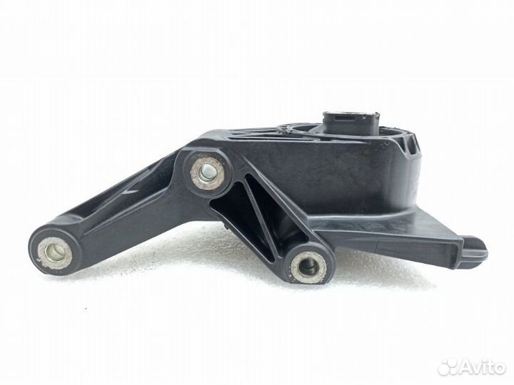Опора двигателя Chevrolet Cruze J300 1.8 F18D4