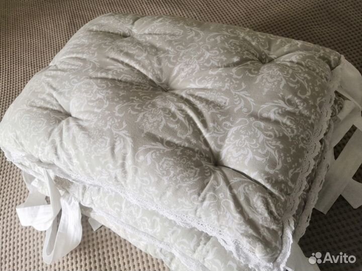 Бортики в детскую кроватку