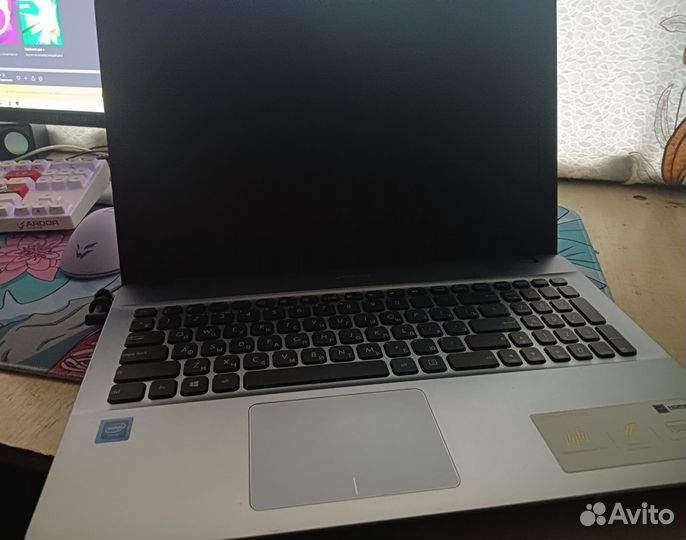 Asus vivobook