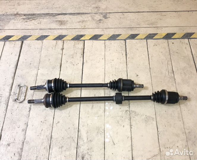 Привода в сборе на Nissan Primera P12 1.6. МКПП