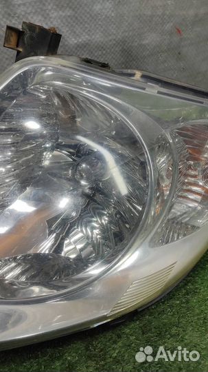 Фара правая Suzuki Swift 2008