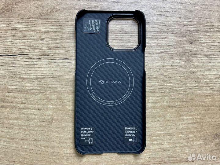 Чехлы Pitaka на iPhone разные модели