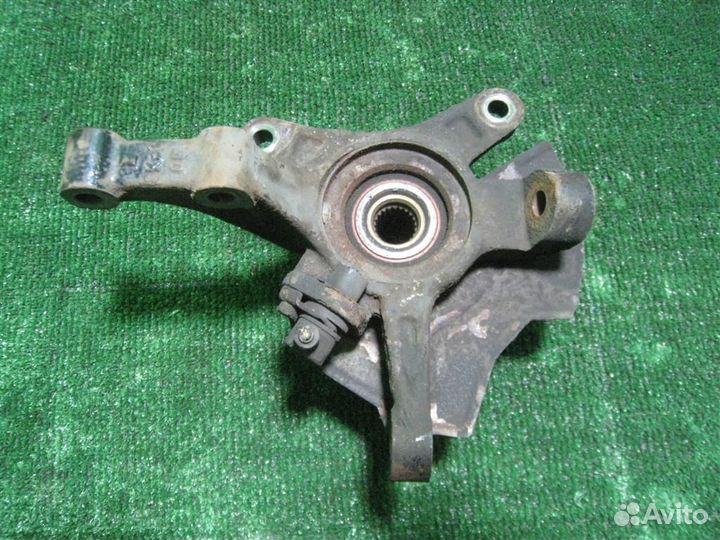 Кулак передний левый Chevrolet aveo T255 2010