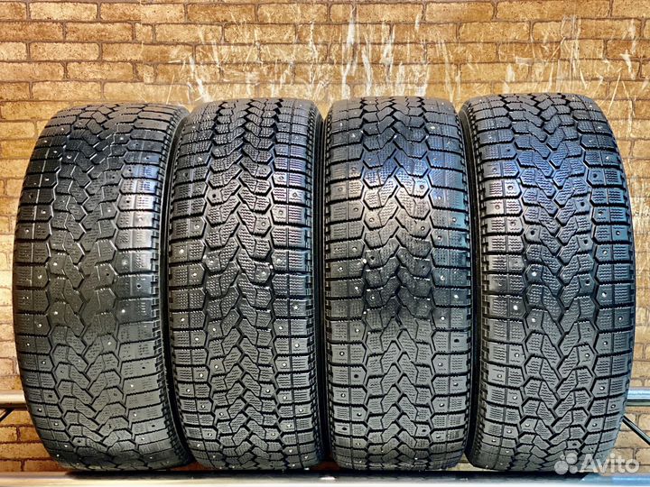 Yokohama Ice Guard F700Z 205/55 R16